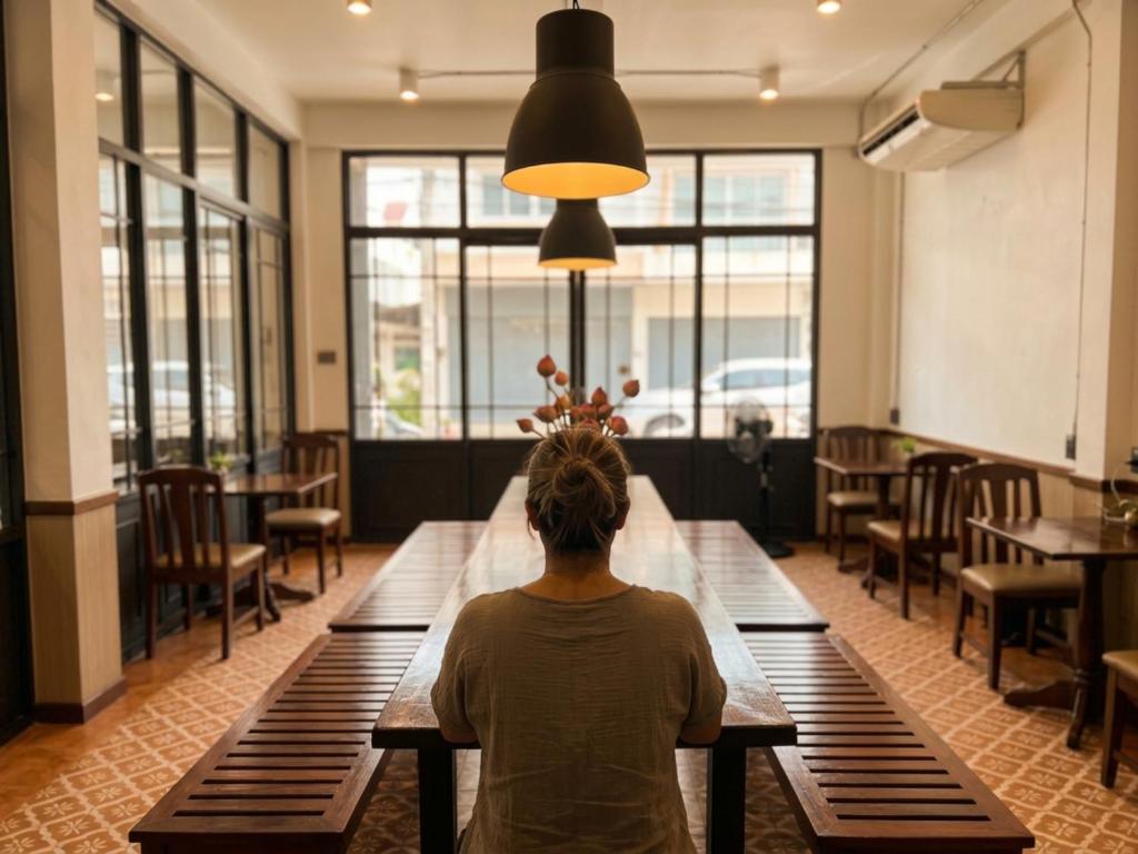 Cafe & Lounge 6